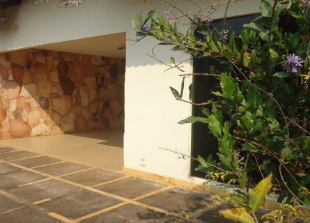 Sobrado Triplex Comercial - Comercial de 1 quartos 330m no Setor Marista em Goinia