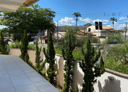 Casa Sobrado Comercial - Sobrado de 4 quartos 300m no Setor Bueno em Goinia